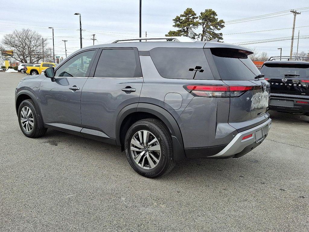 new 2025 Nissan Pathfinder car, priced at $40,479