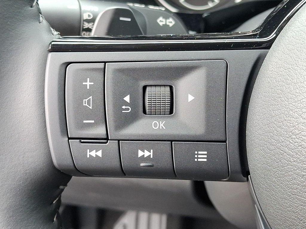 new 2025 Nissan Pathfinder car, priced at $40,479