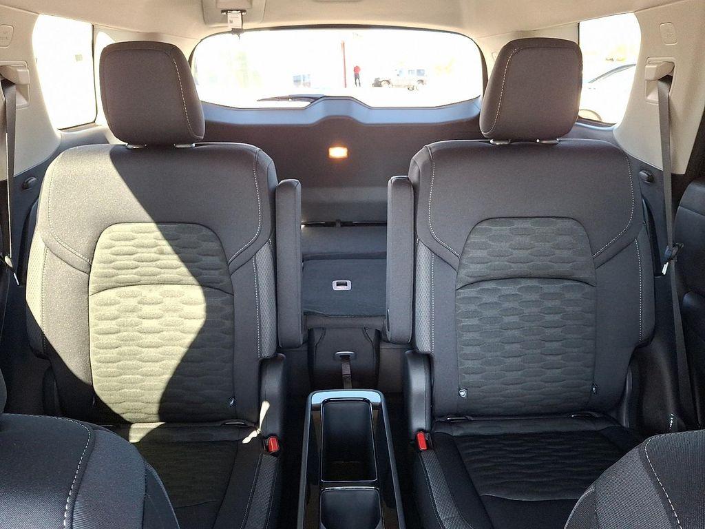 new 2025 Nissan Pathfinder car, priced at $41,679