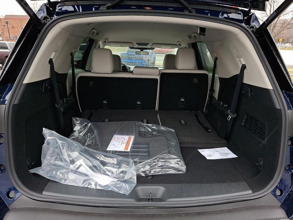 new 2025 Nissan Pathfinder car, priced at $40,572