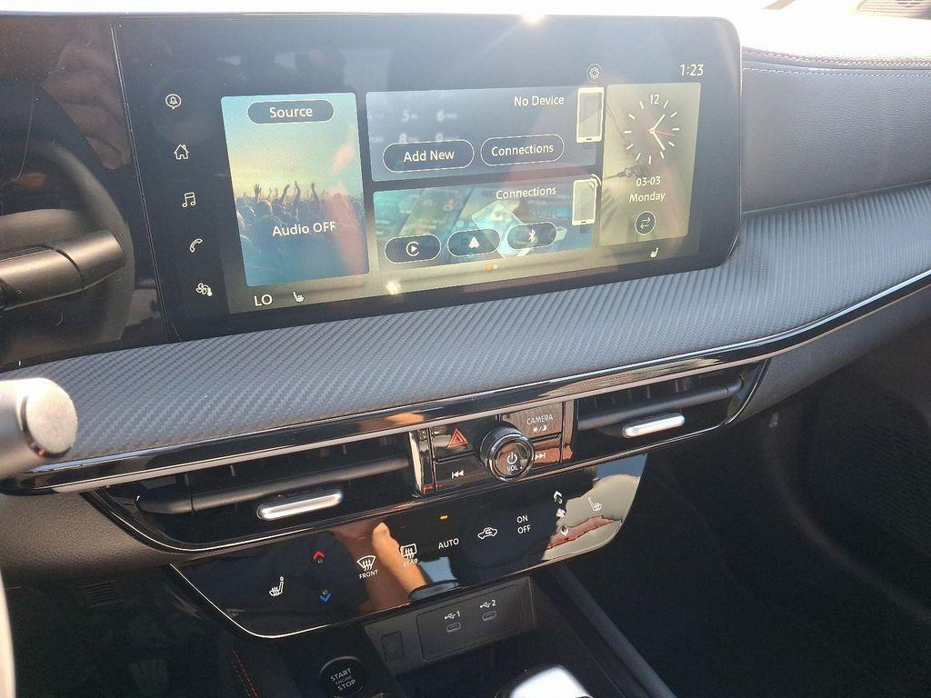 new 2025 Nissan Kicks car, priced at $29,979