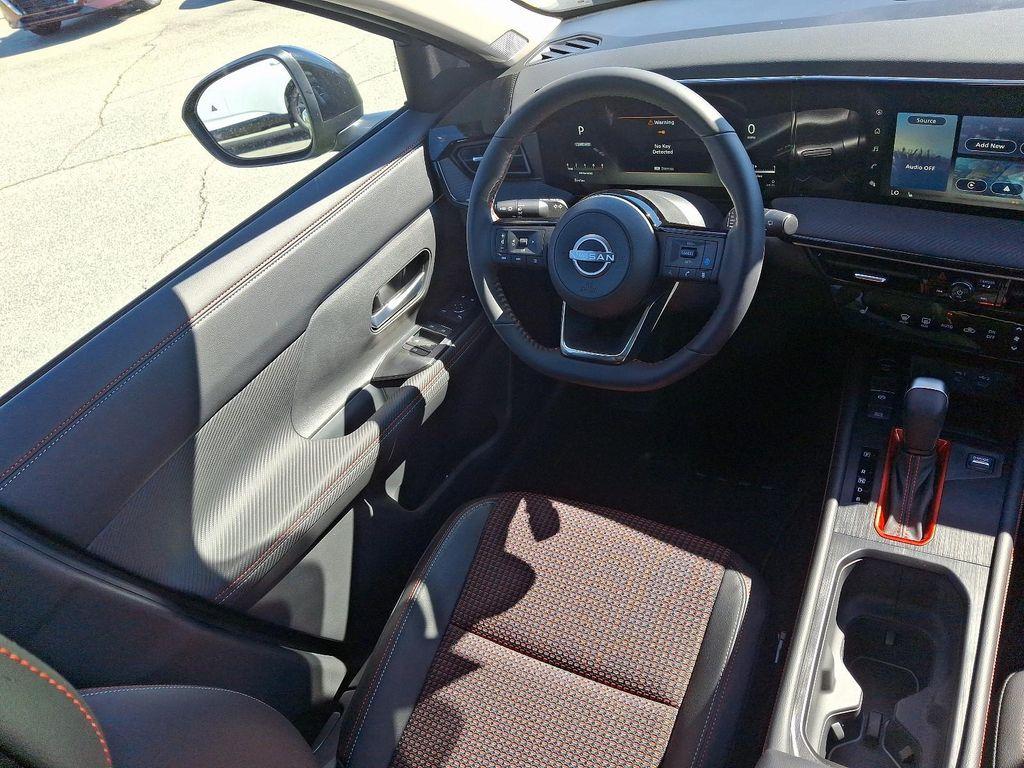 new 2025 Nissan Kicks car, priced at $29,979