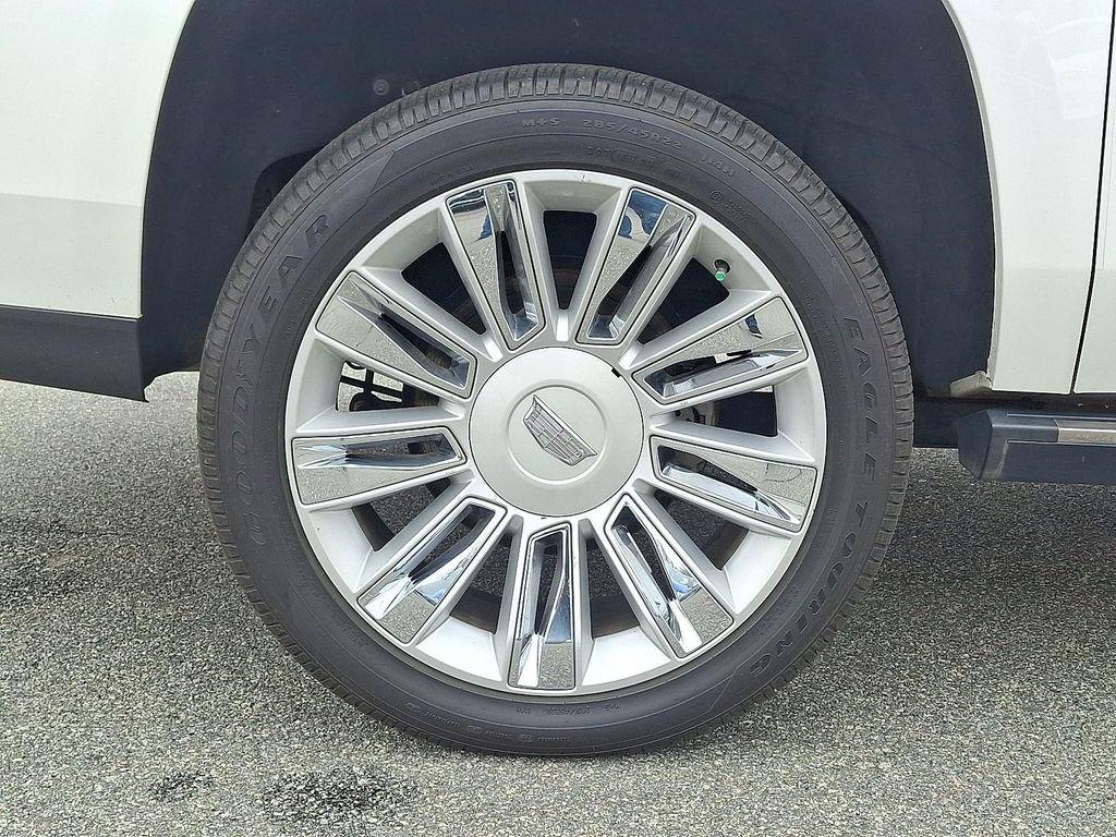 used 2017 Cadillac Escalade ESV car, priced at $26,171