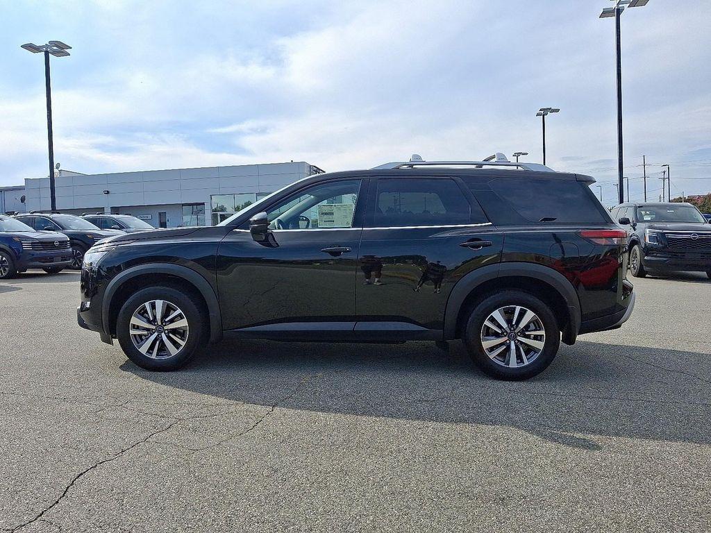 new 2025 Nissan Pathfinder car, priced at $39,979