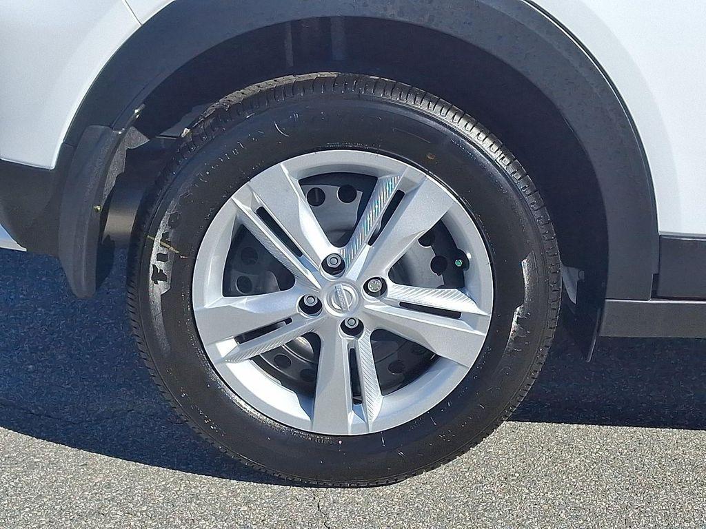 new 2025 Nissan Kicks car, priced at $19,879