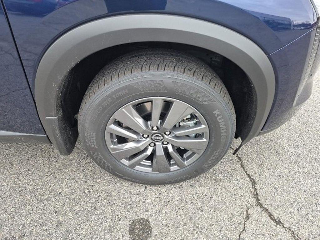 new 2026 Nissan Pathfinder car, priced at $41,055