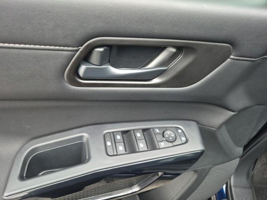 new 2026 Nissan Pathfinder car, priced at $41,055