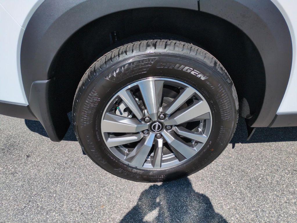 new 2026 Nissan Pathfinder car, priced at $44,258