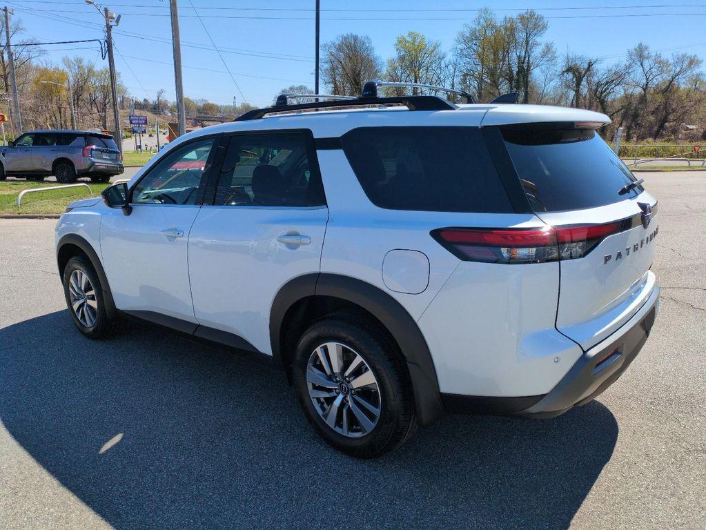 new 2026 Nissan Pathfinder car, priced at $44,258