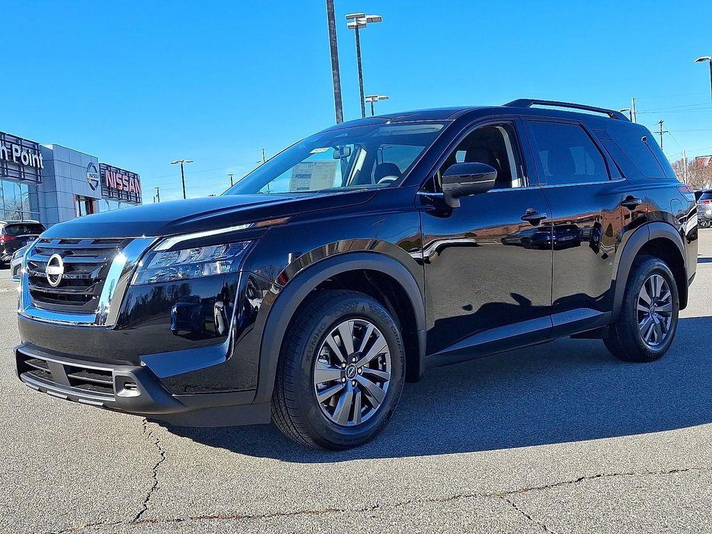 new 2025 Nissan Pathfinder car, priced at $39,155