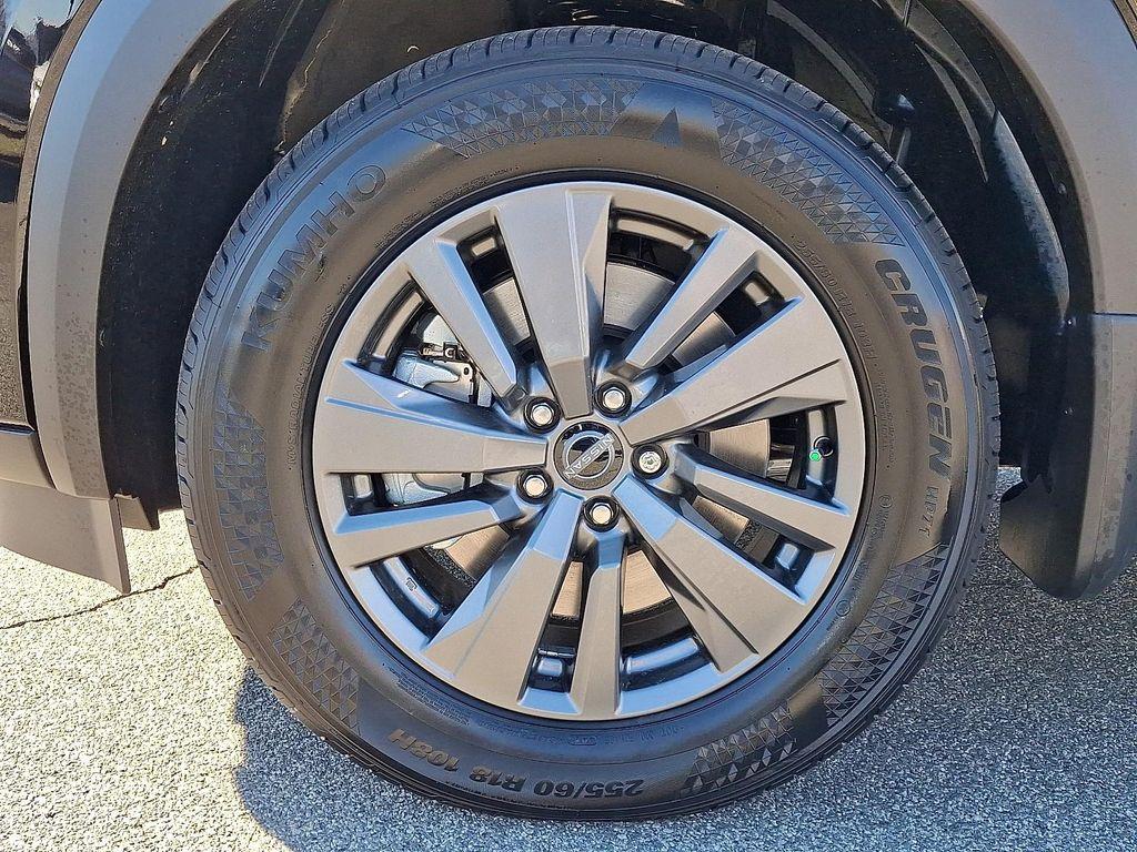 new 2025 Nissan Pathfinder car, priced at $39,155