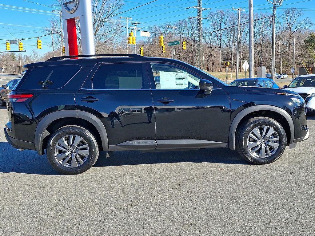 new 2025 Nissan Pathfinder car, priced at $39,155