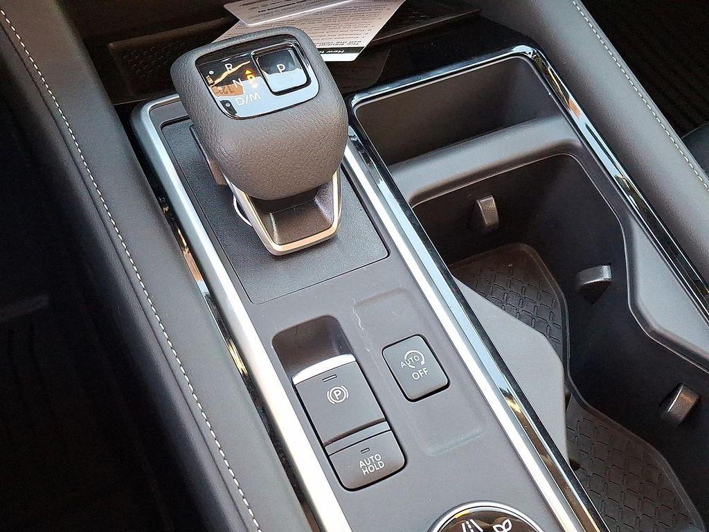 new 2025 Nissan Pathfinder car, priced at $39,155