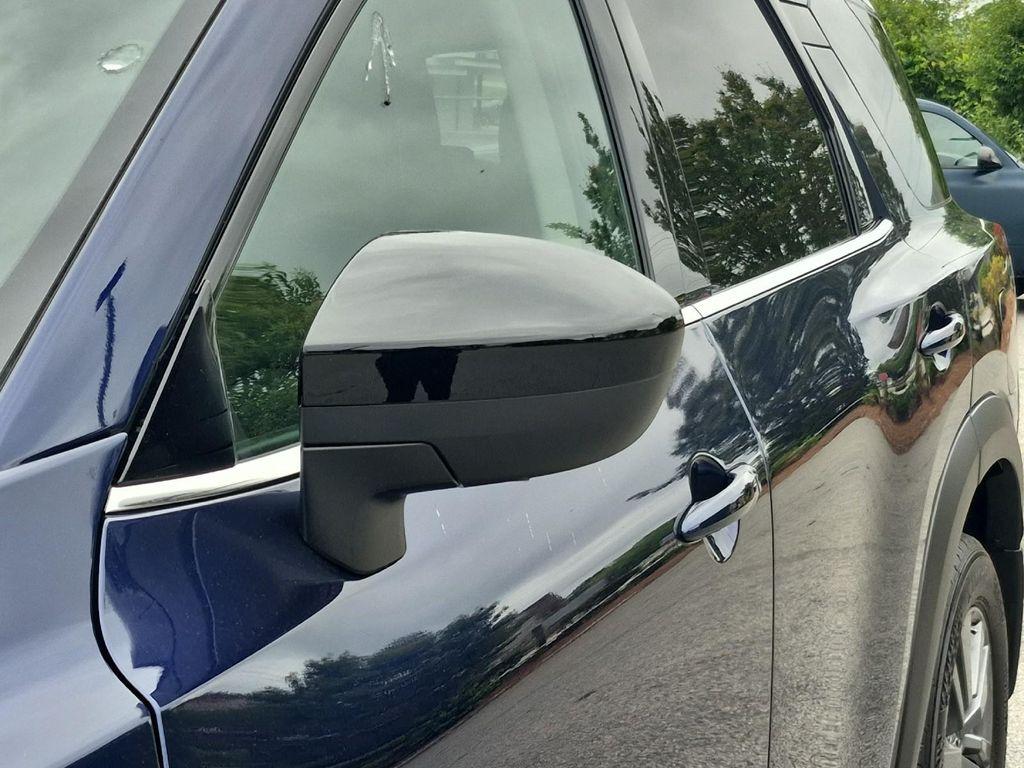 new 2026 Nissan Pathfinder car, priced at $38,357