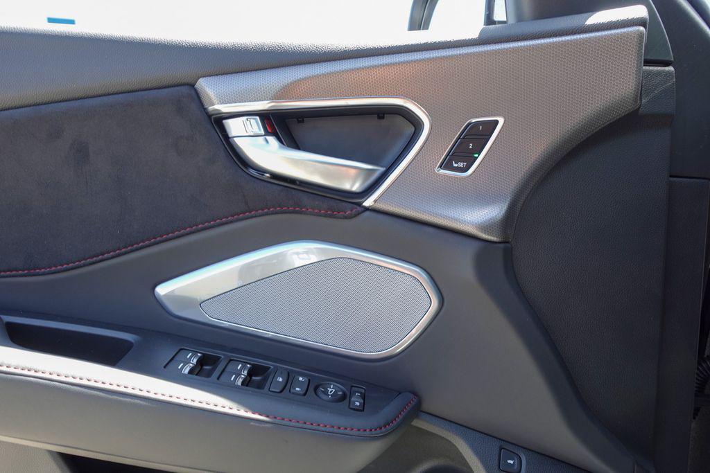 new 2025 Acura RDX car, priced at $46,400