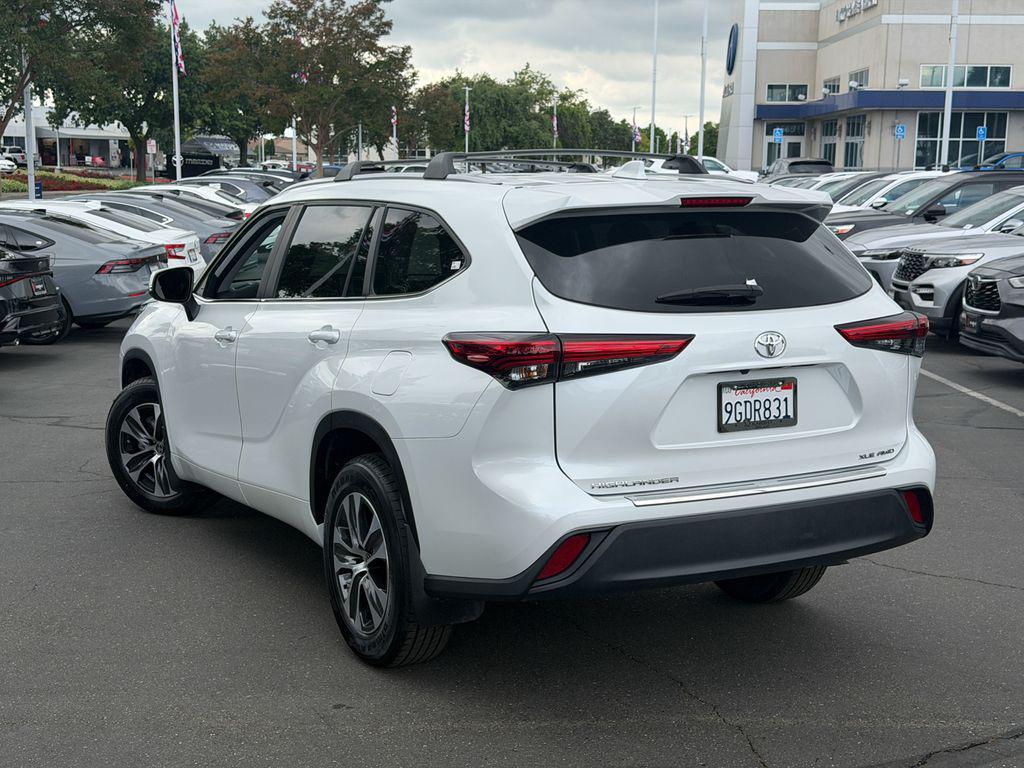 used 2023 Toyota Highlander car, priced at $34,988