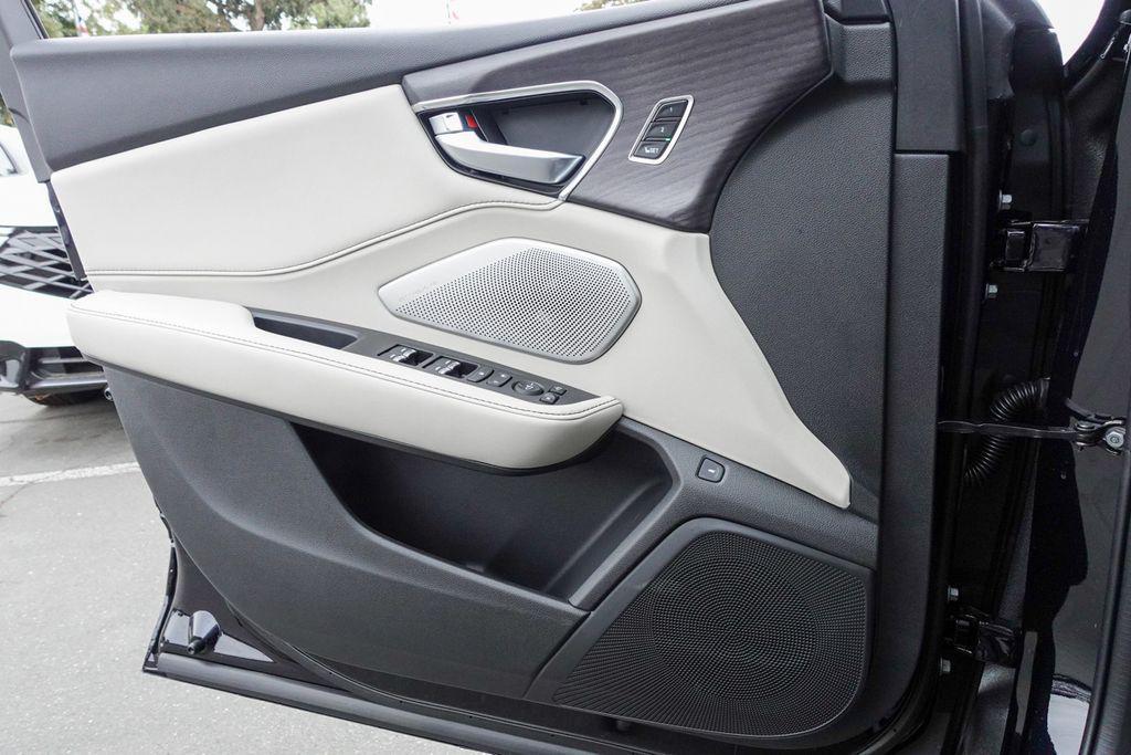 new 2025 Acura RDX car, priced at $50,400