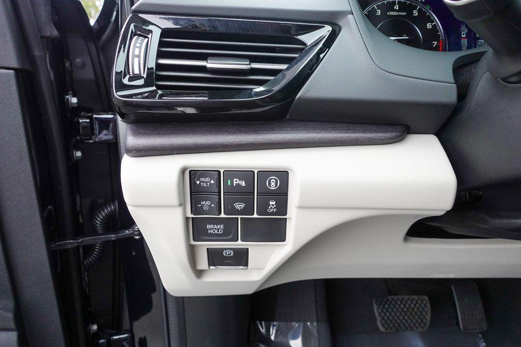 new 2025 Acura RDX car, priced at $50,400