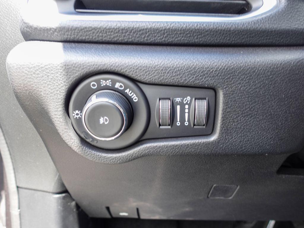 used 2021 Chrysler Pacifica Hybrid car, priced at $27,503