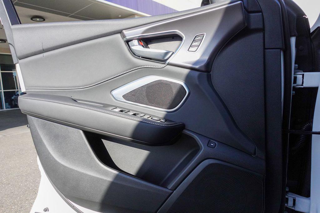 new 2025 Acura RDX car, priced at $44,650