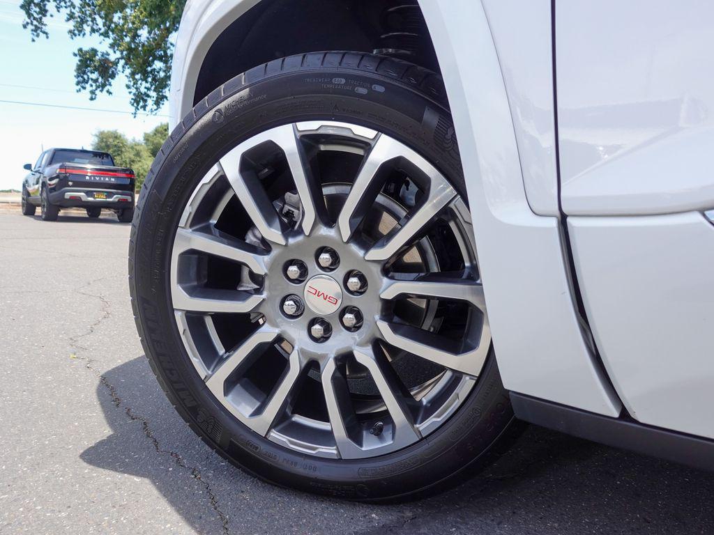 used 2022 GMC Acadia car, priced at $31,988