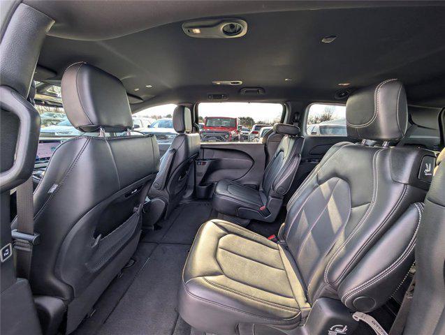 used 2025 Chrysler Pacifica car, priced at $29,000
