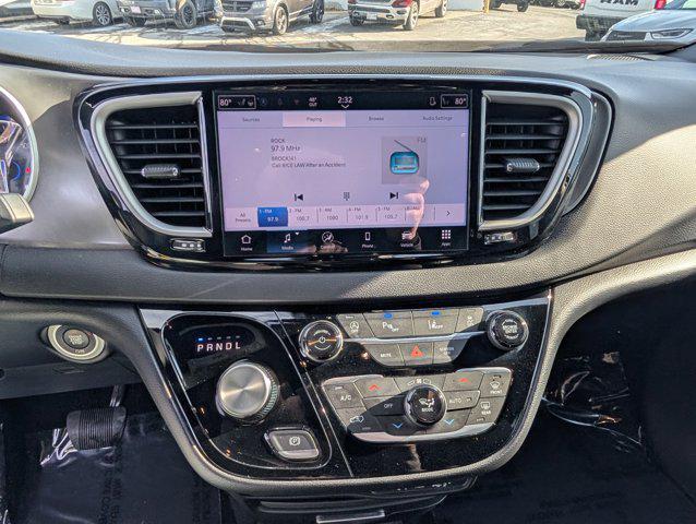 used 2025 Chrysler Pacifica car, priced at $29,500