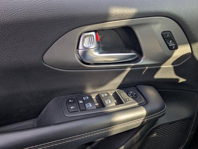 used 2025 Chrysler Pacifica car, priced at $29,500