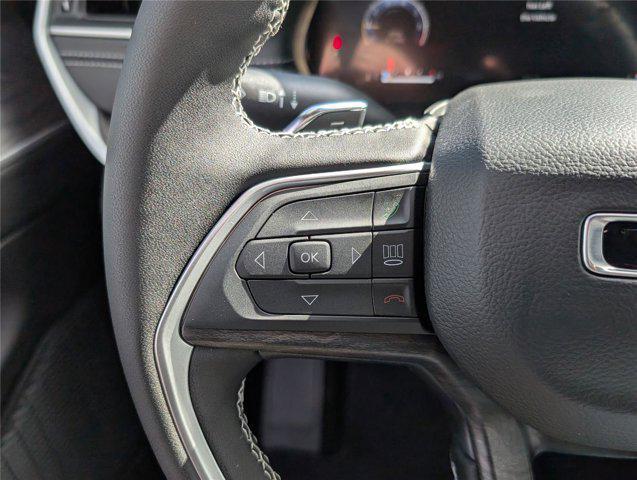 new 2025 Jeep Grand Cherokee car, priced at $43,107