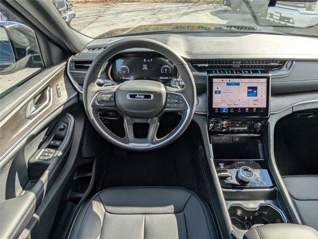 new 2025 Jeep Grand Cherokee car, priced at $43,107