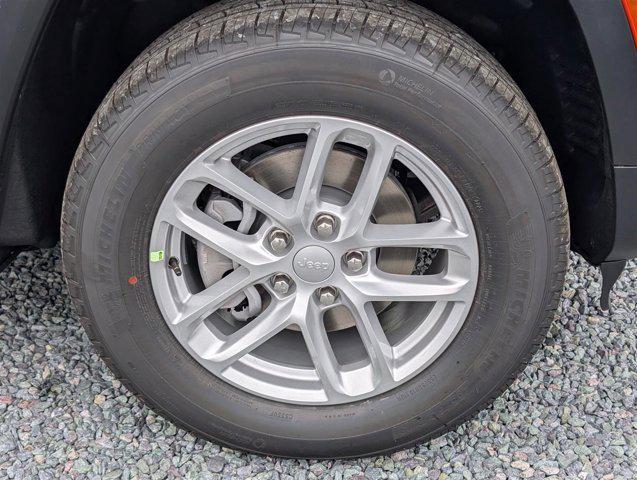 new 2025 Jeep Grand Cherokee car, priced at $34,927