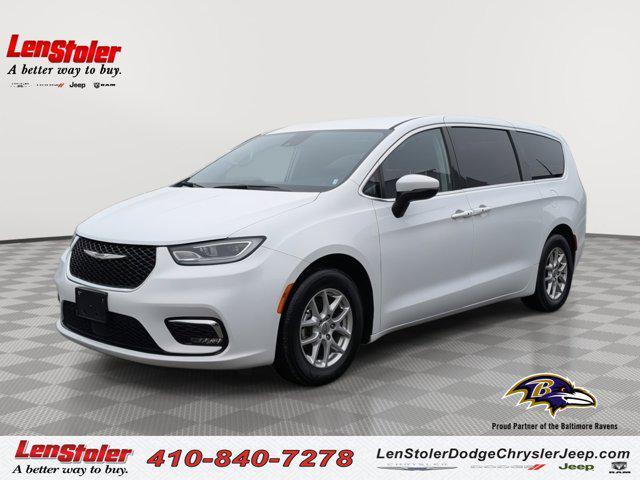 used 2023 Chrysler Pacifica car, priced at $22,500
