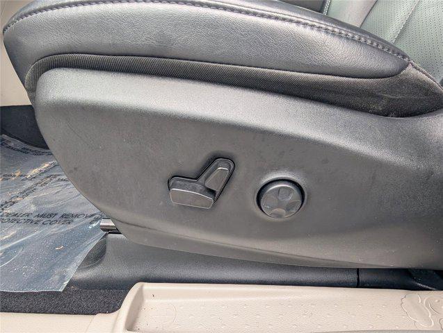 used 2023 Chrysler Pacifica car, priced at $22,500