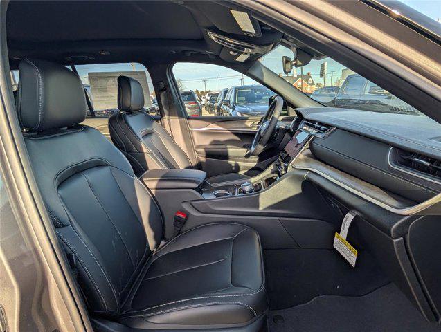 new 2025 Jeep Grand Cherokee car, priced at $43,722