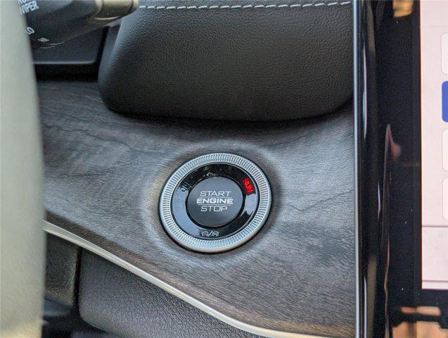 new 2025 Jeep Grand Cherokee car, priced at $43,722