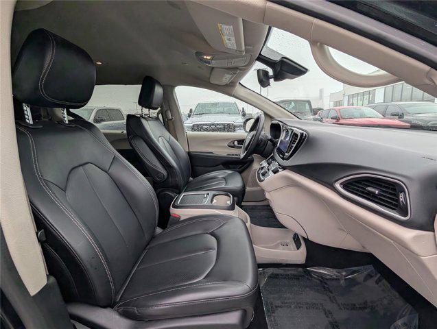 used 2023 Chrysler Pacifica car, priced at $22,000