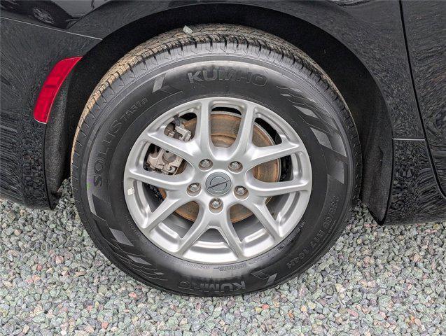 used 2024 Chrysler Pacifica car, priced at $26,000