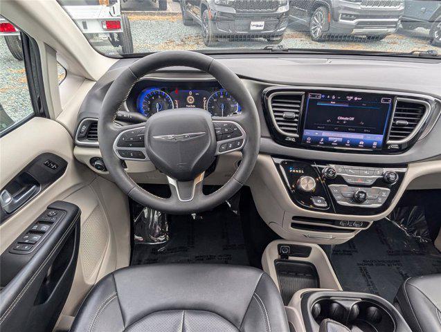 used 2024 Chrysler Pacifica car, priced at $26,000