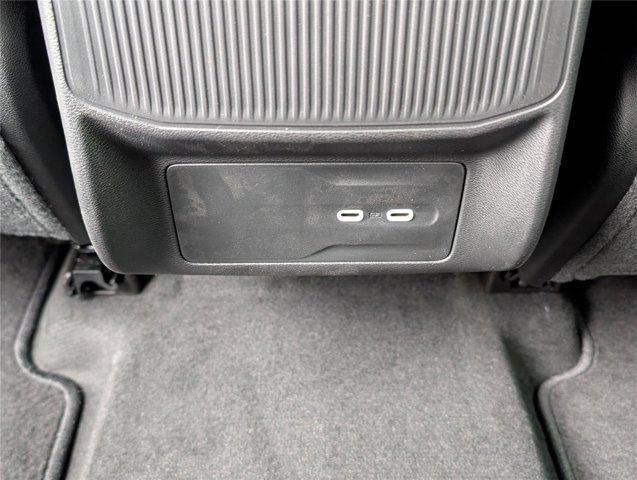 new 2026 Jeep Cherokee car, priced at $40,040