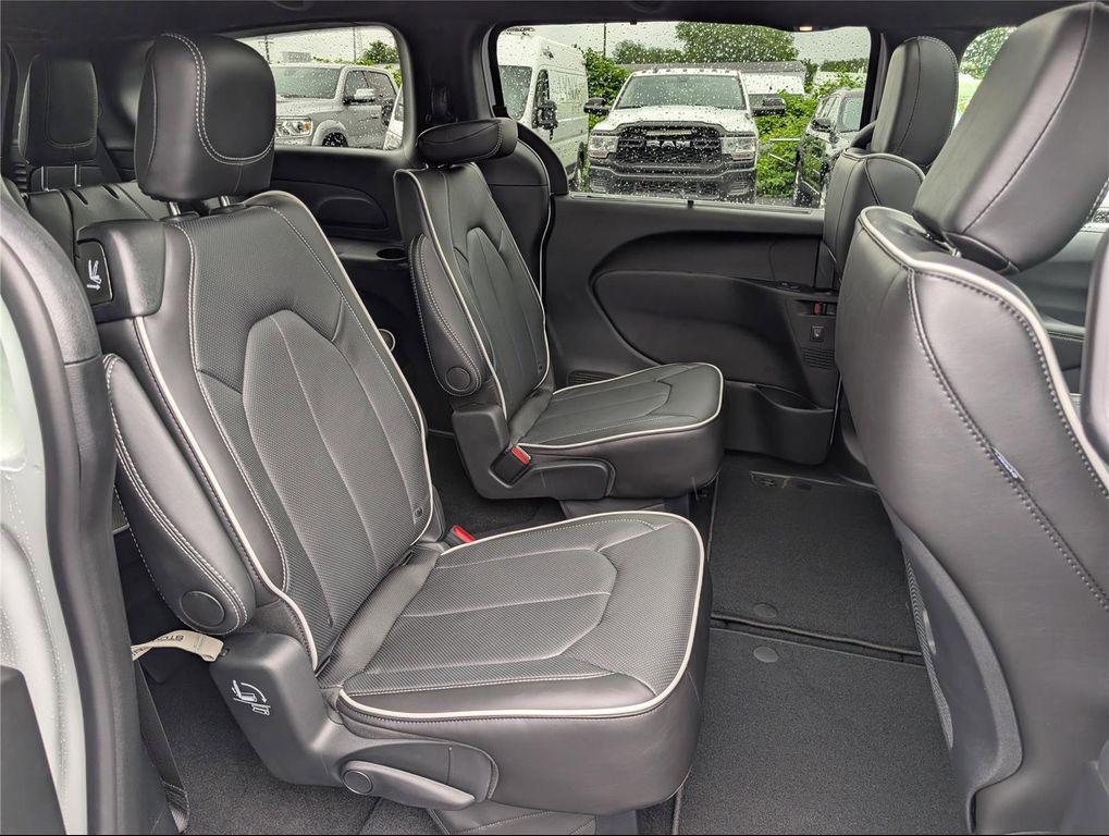 new 2027 Chrysler Pacifica car, priced at $49,613