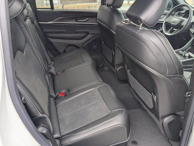 new 2026 Jeep Grand Cherokee car, priced at $41,568