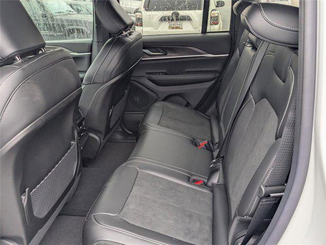 new 2026 Jeep Grand Cherokee car, priced at $41,568