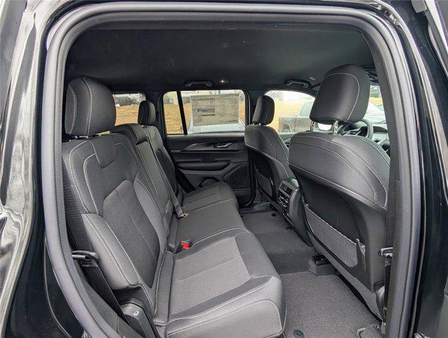 new 2026 Jeep Grand Cherokee car, priced at $36,757