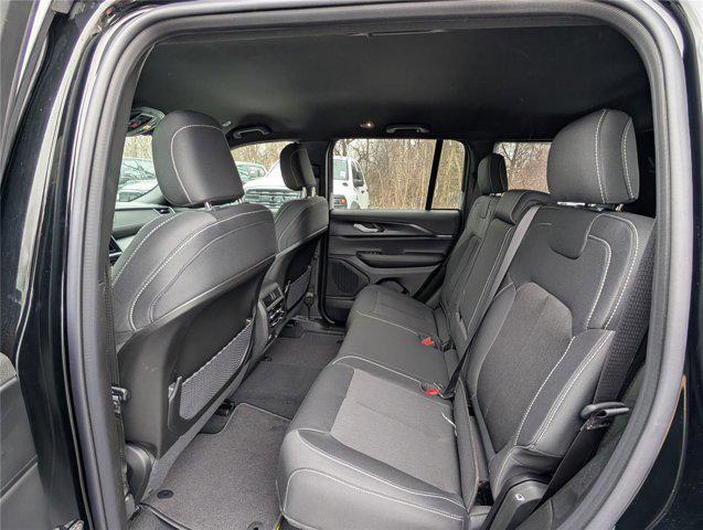 new 2026 Jeep Grand Cherokee car, priced at $36,757