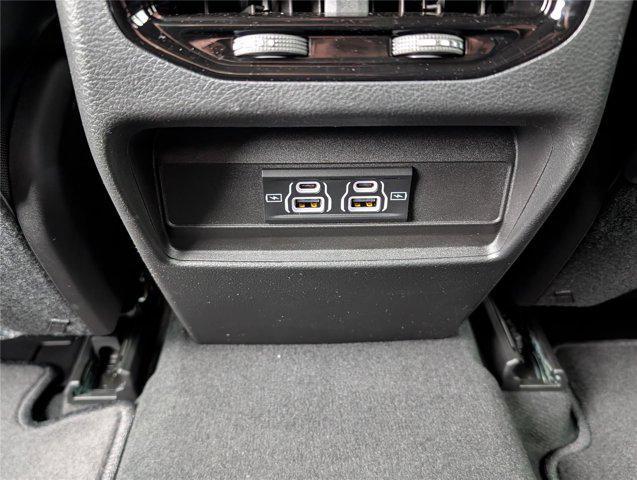 new 2026 Jeep Grand Cherokee car, priced at $36,757