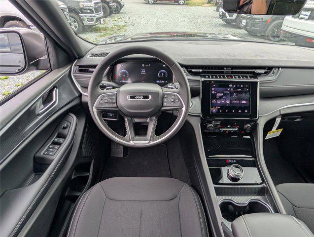 new 2025 Jeep Grand Cherokee car, priced at $32,415