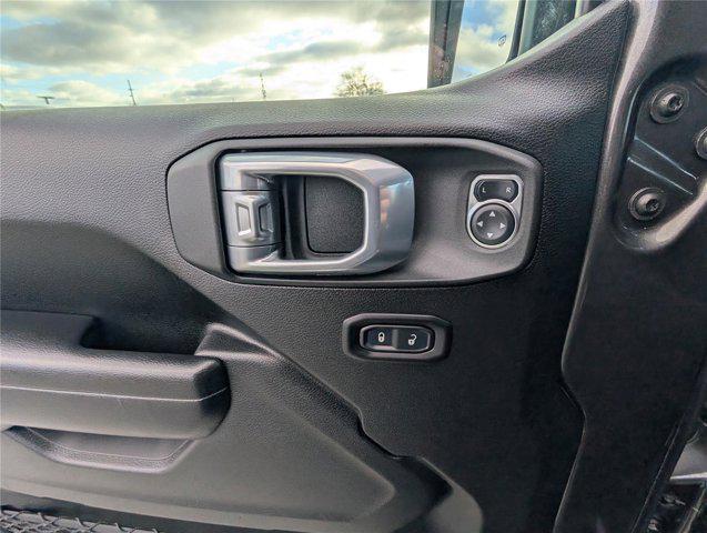 used 2021 Jeep Gladiator car, priced at $28,000