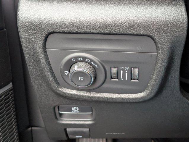 new 2026 Jeep Grand Cherokee L car, priced at $45,811