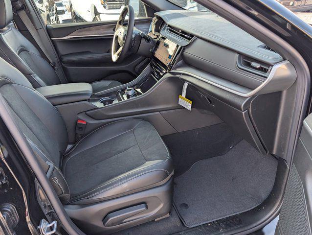 new 2026 Jeep Grand Cherokee car, priced at $42,104