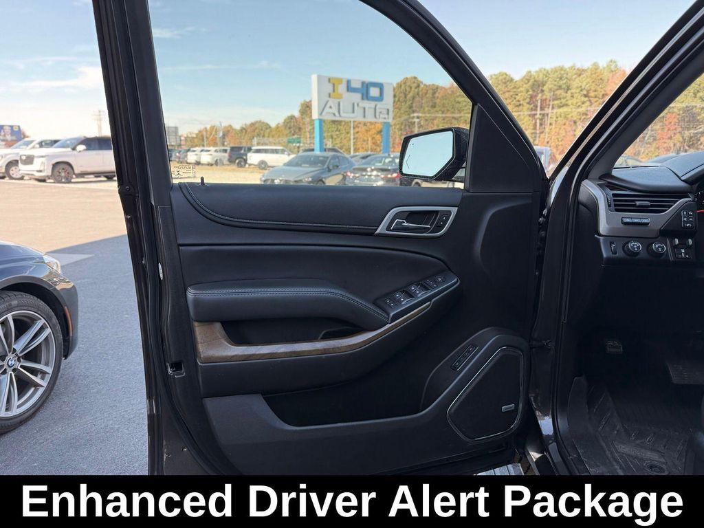 used 2019 GMC Yukon XL car, priced at $27,491